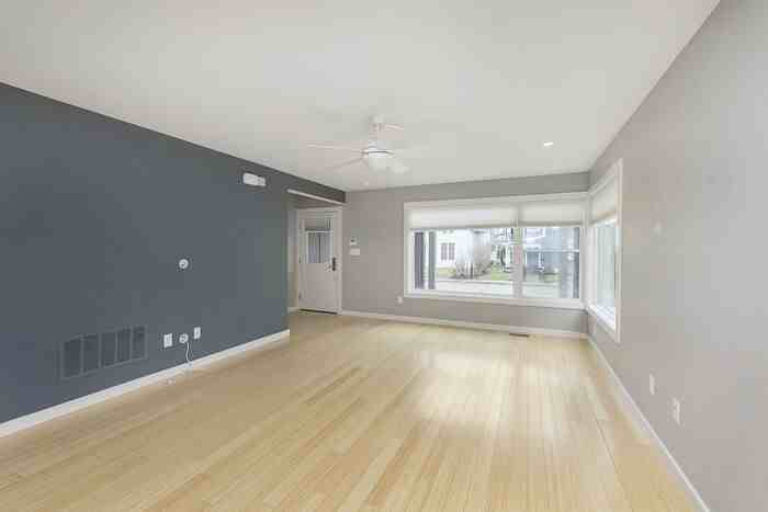 2011 Bellefontaine St - Photo 4 of 25