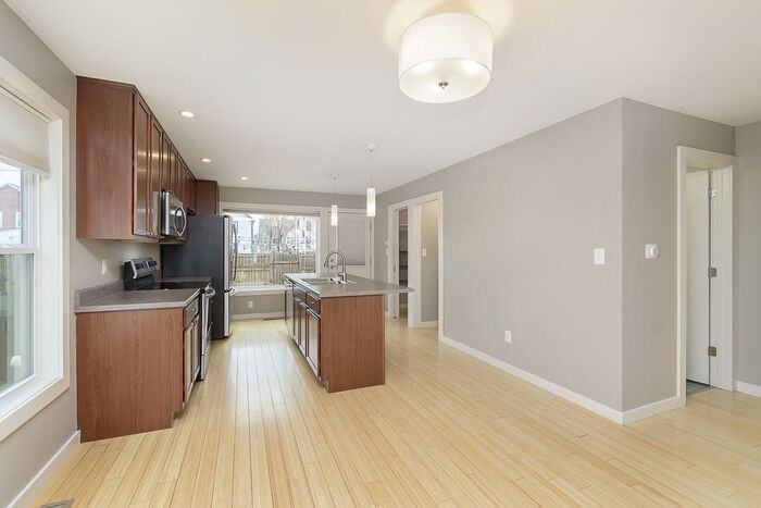 2011 Bellefontaine St - Photo 6 of 25