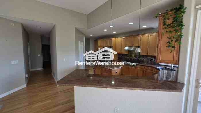 281 Himalaya Ave - Photo 3 of 30
