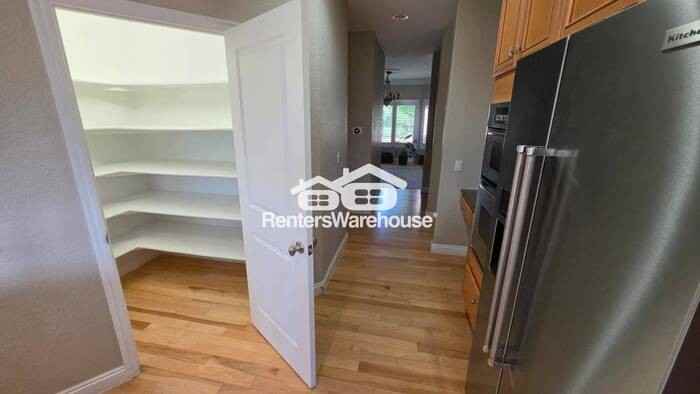 281 Himalaya Ave - Photo 4 of 30