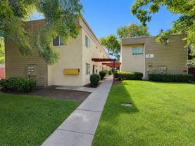 Spacious Four Bedroom Townhome - Photo 1 of 1