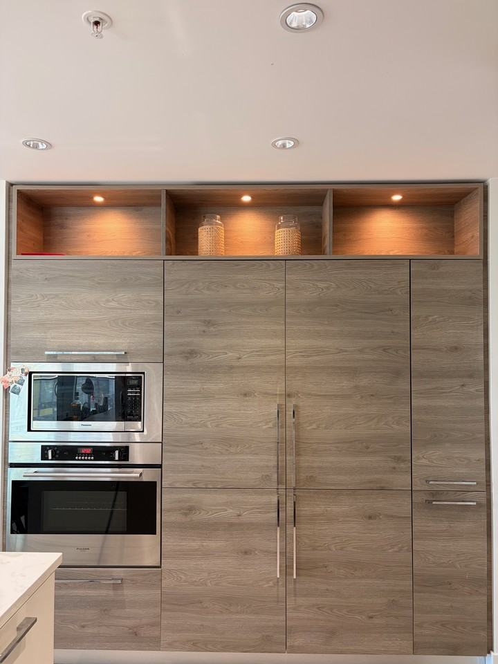 7388 Kingsway #1402 - Photo 3 of 12