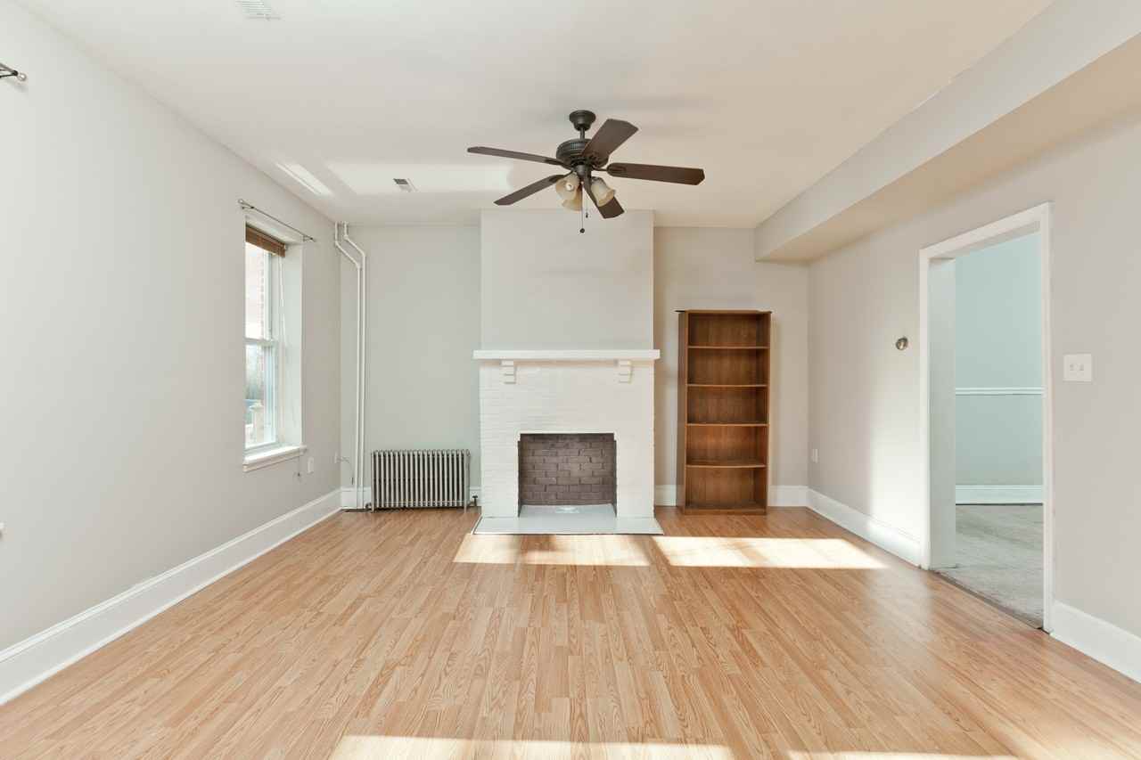 23 S Jefferson St #1 - Photo 4 of 27