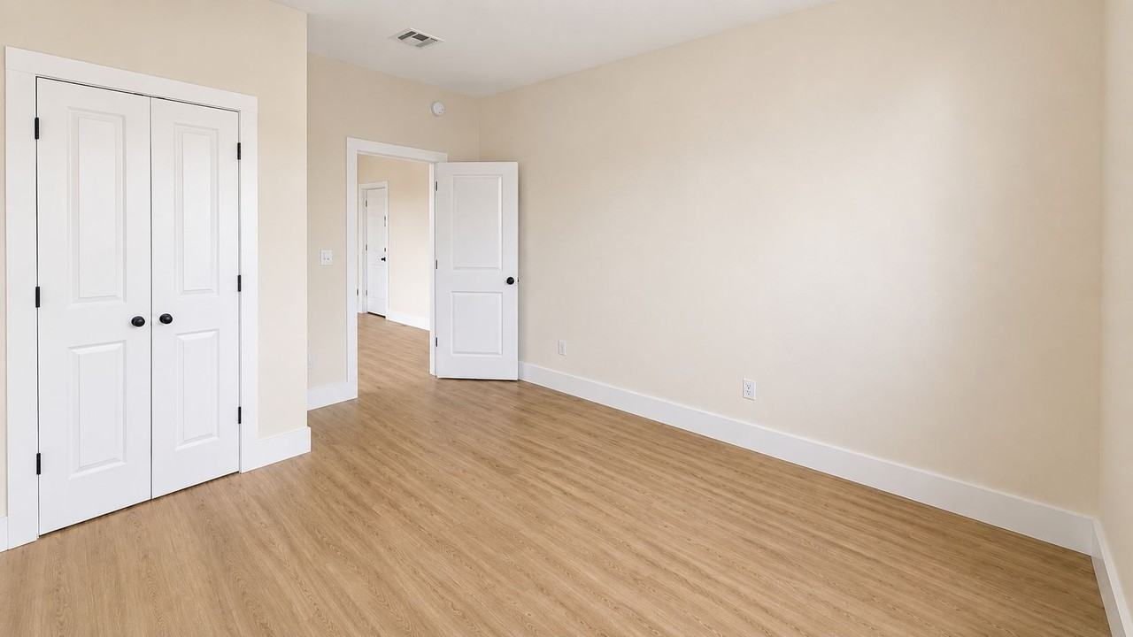 223 Munn Ave #2L - Photo 6 of 13