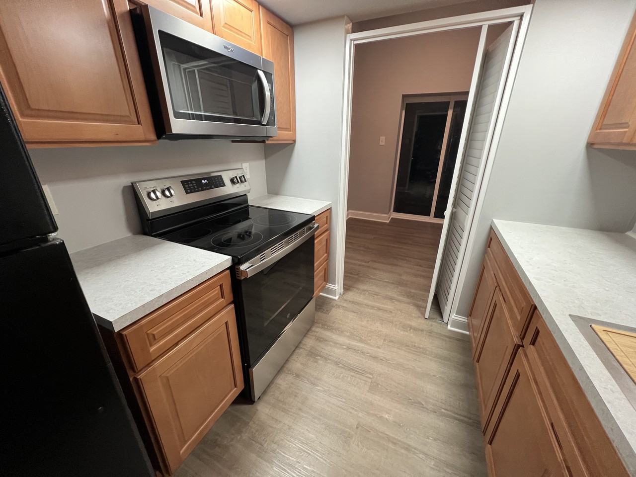 723 Ridge Ave #11 - Photo 5 of 17