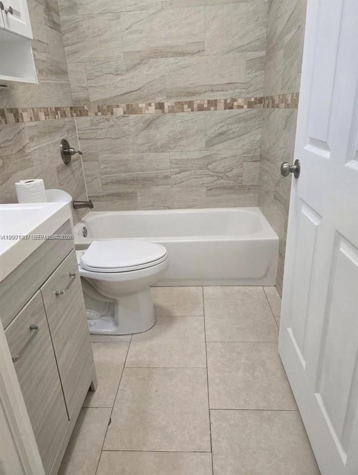 9740 Nw 5th Ave #B - Photo 6 of 12