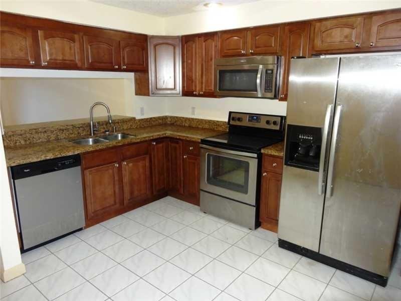 9934 Nw 56th Pl #NA - Photo 5 of 7