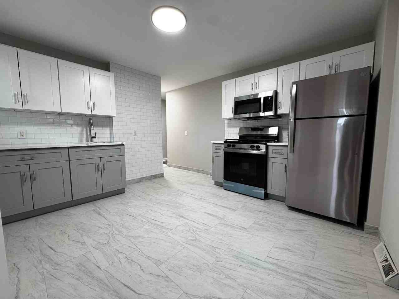 45 Cowles St #45
