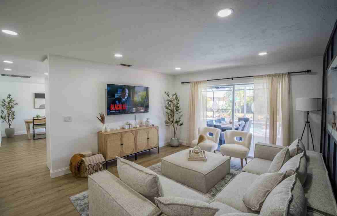 3649 Se 5th Ct #NA - Photo 7 of 46