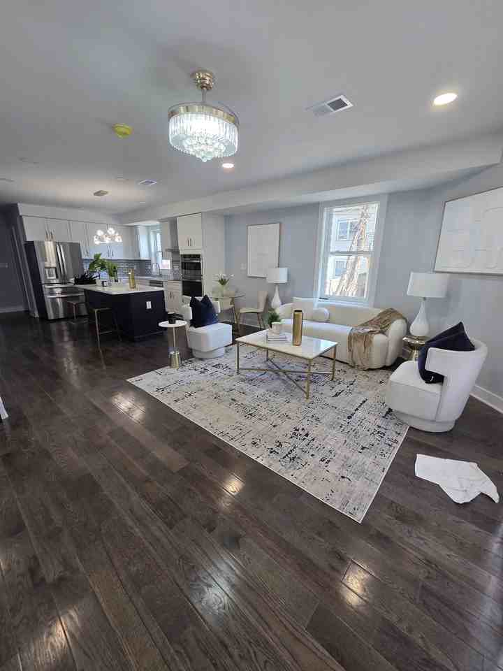 413 Ingraham St Nw #2 - Photo 4 of 16