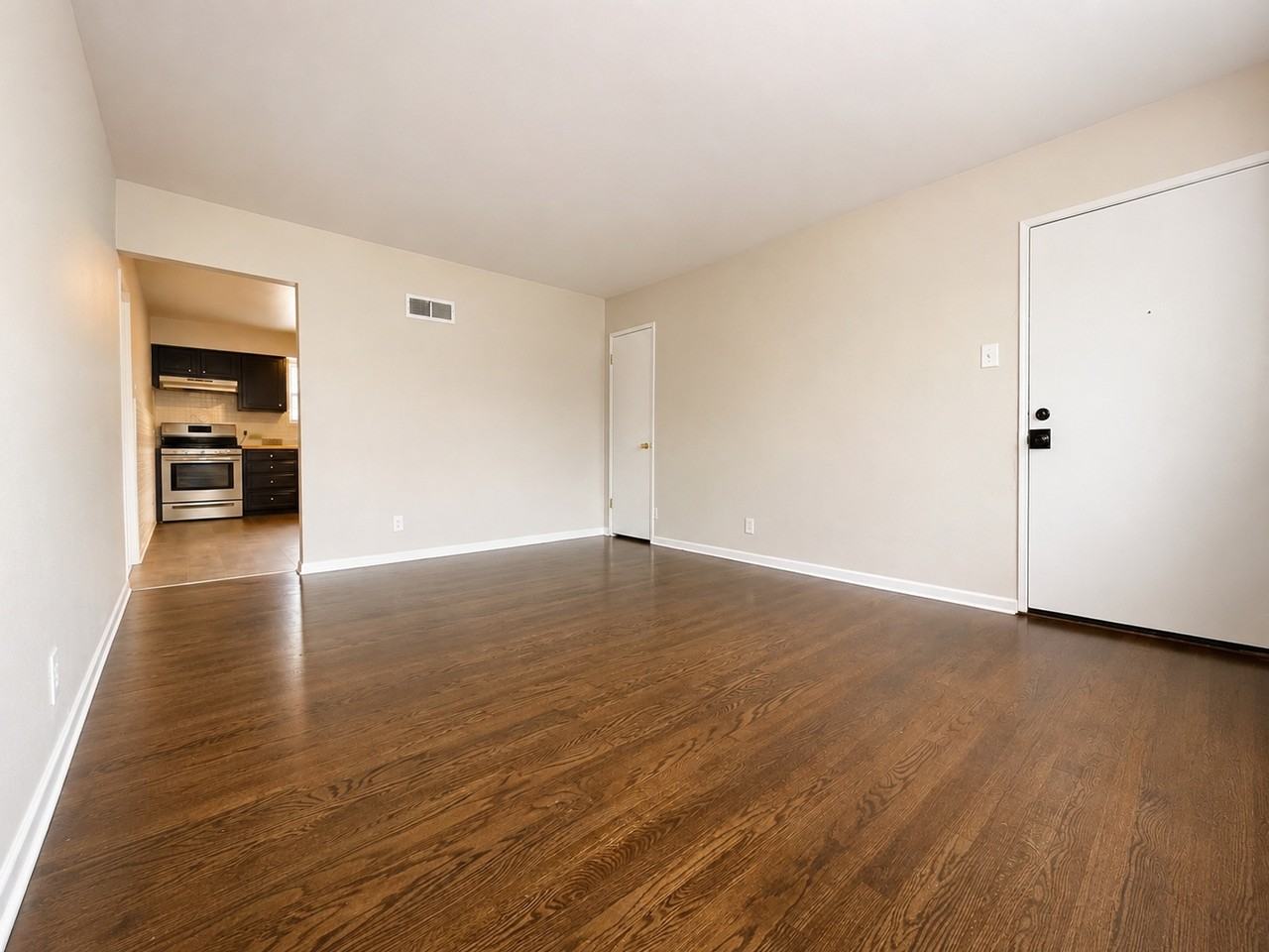 2915 Lemay Ferry Rd #1A - Photo 3 of 8