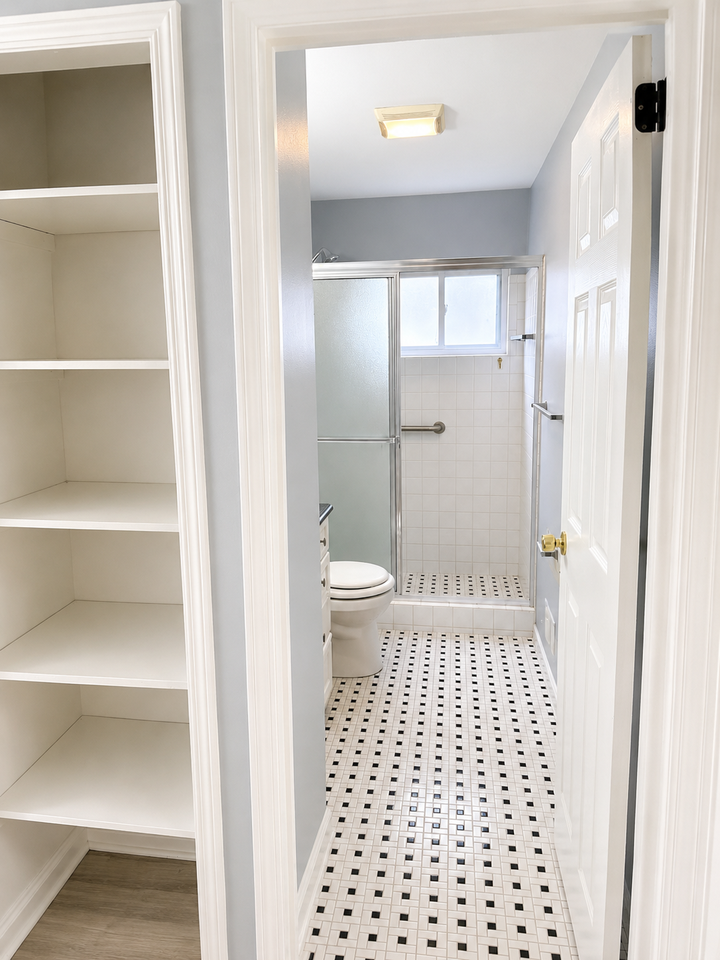 7060 Victory Ave #NA - Photo 6 of 8
