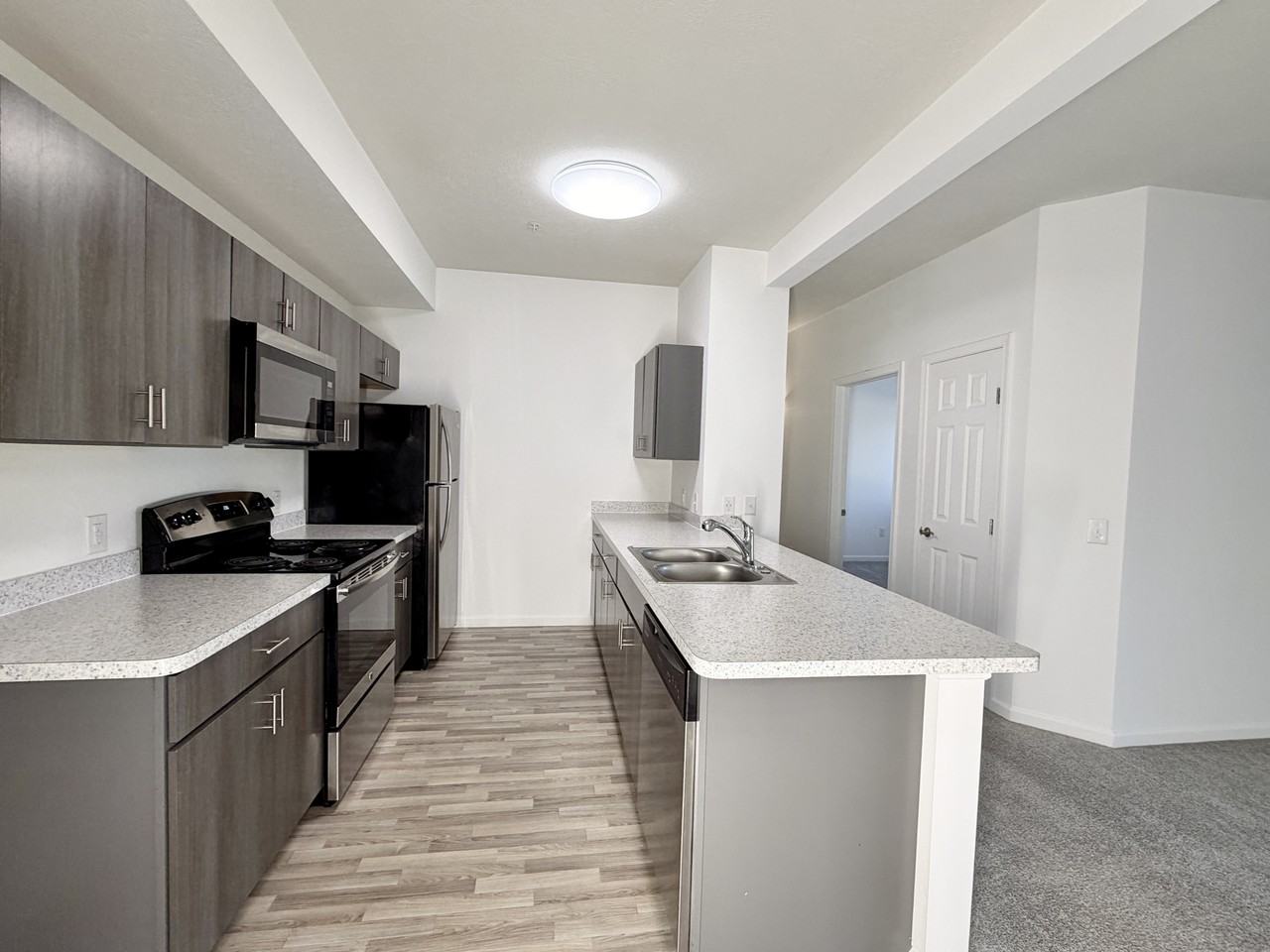 100 Gethings Cir #601-4 - Photo 2 of 17