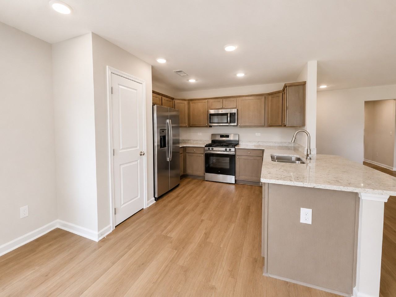 102 Asbury Park Dr #NA - Photo 5 of 12