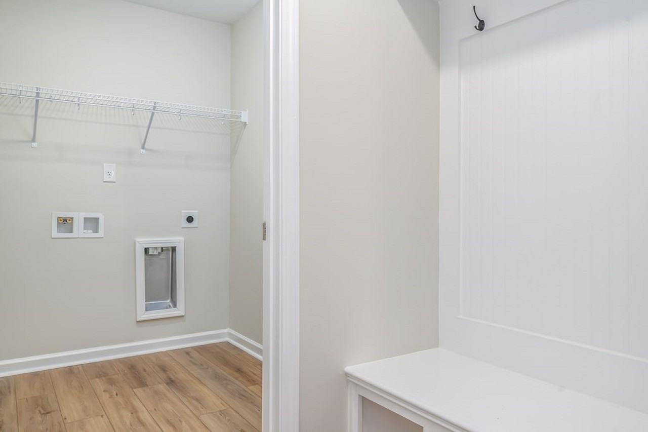 209 Courtland Dr #NA - Photo 2 of 8