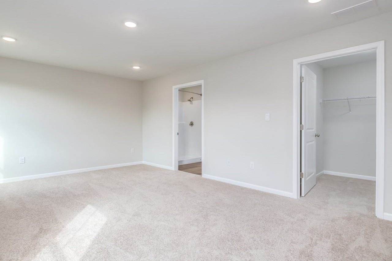 209 Courtland Dr #NA - Photo 4 of 8