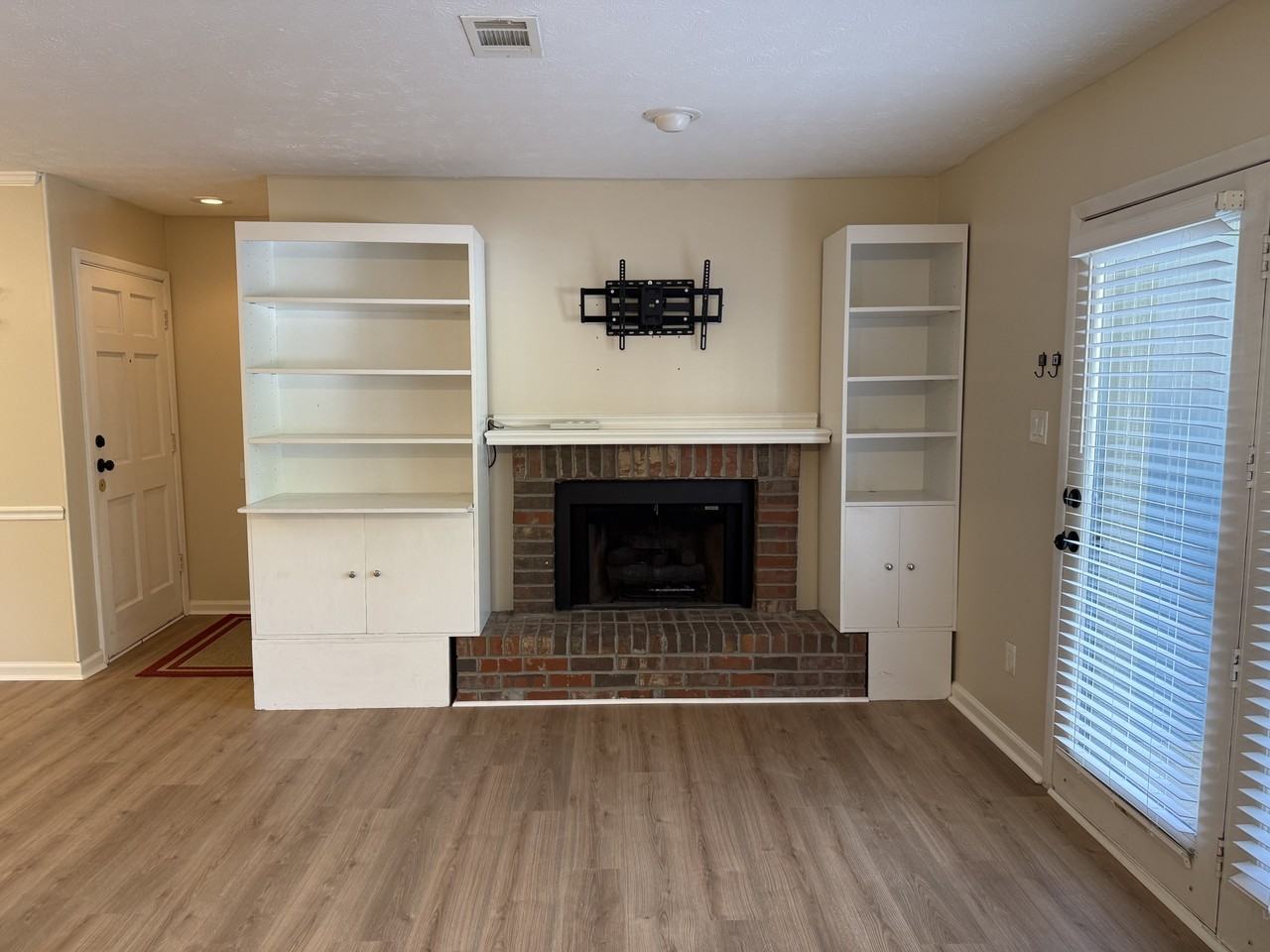 1005 Mcclelen Way #1005 - Photo 4 of 19