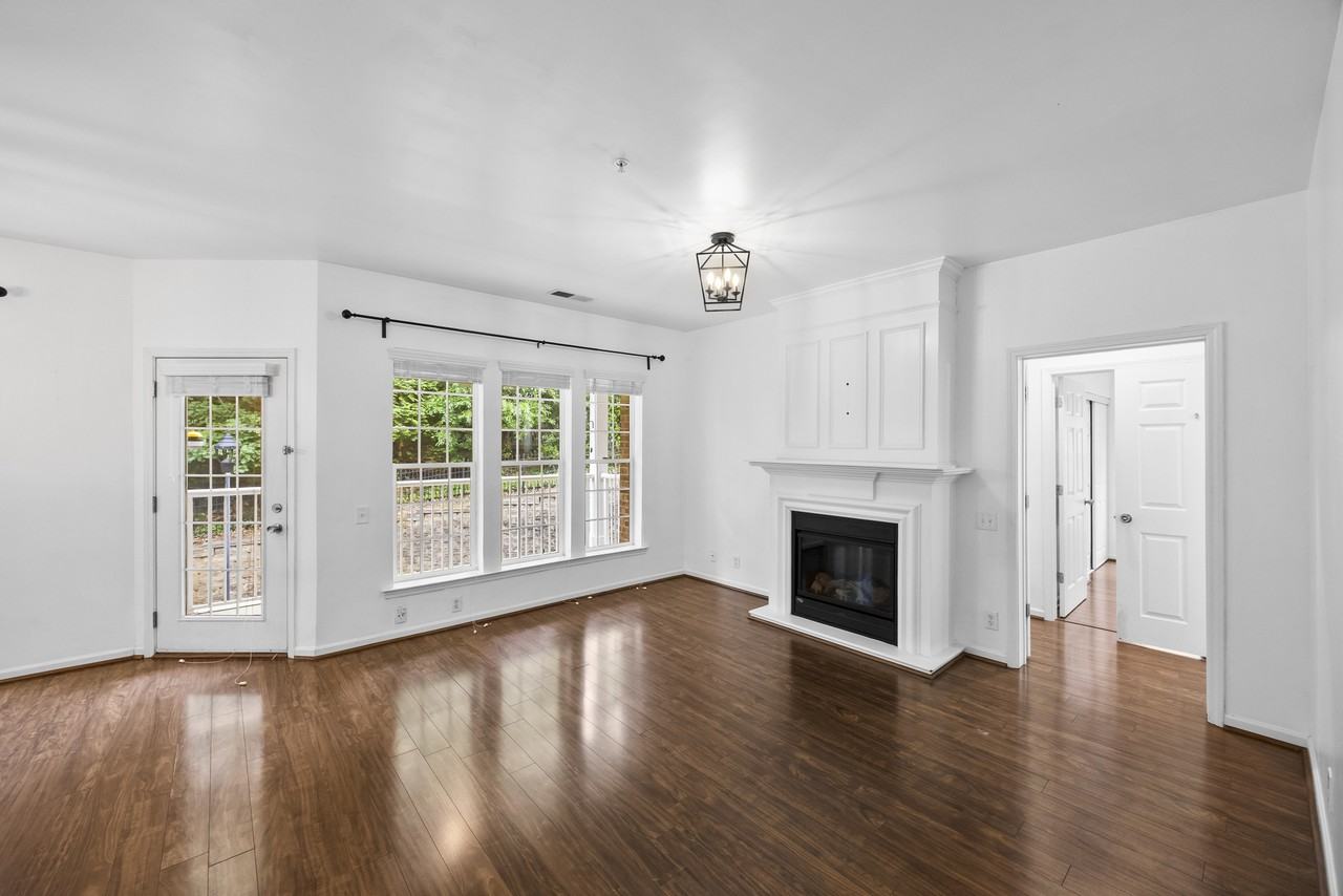 3228 Margellina Dr #3228 - Photo 4 of 20