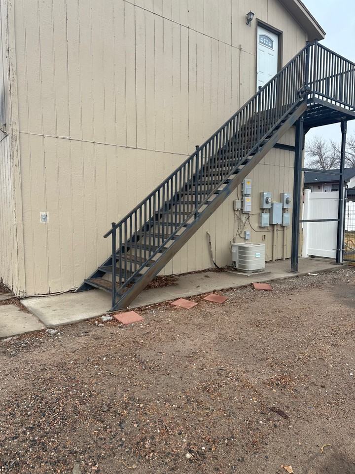 1016 N Division Ave #A - Photo 4 of 4