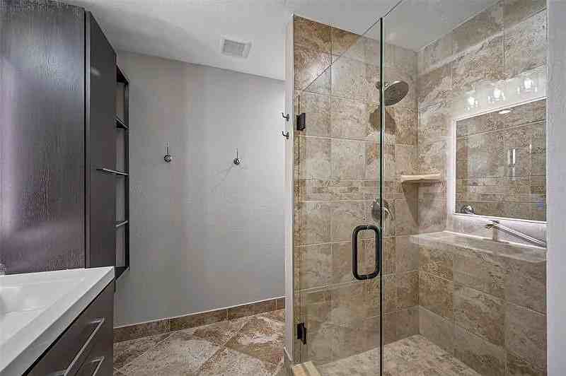 3910 W Pine St #NA - Photo 7 of 20
