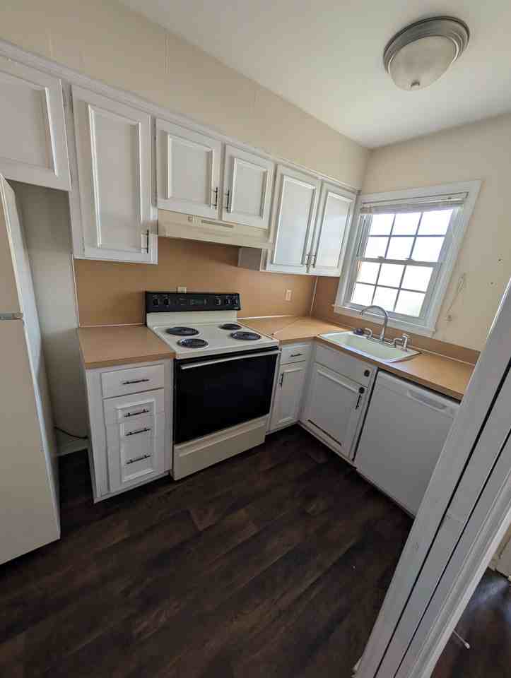 4705 20th Ave #2 - Photo 3 of 16
