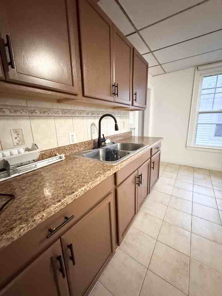 1013 Downer Ave #1stFL - Photo 3 of 19