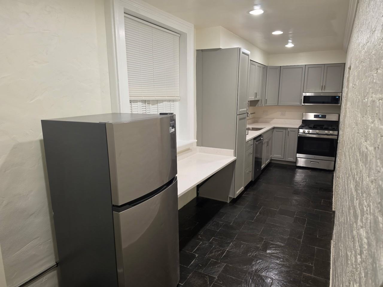 134 S Adams St #C - Photo 2 of 10