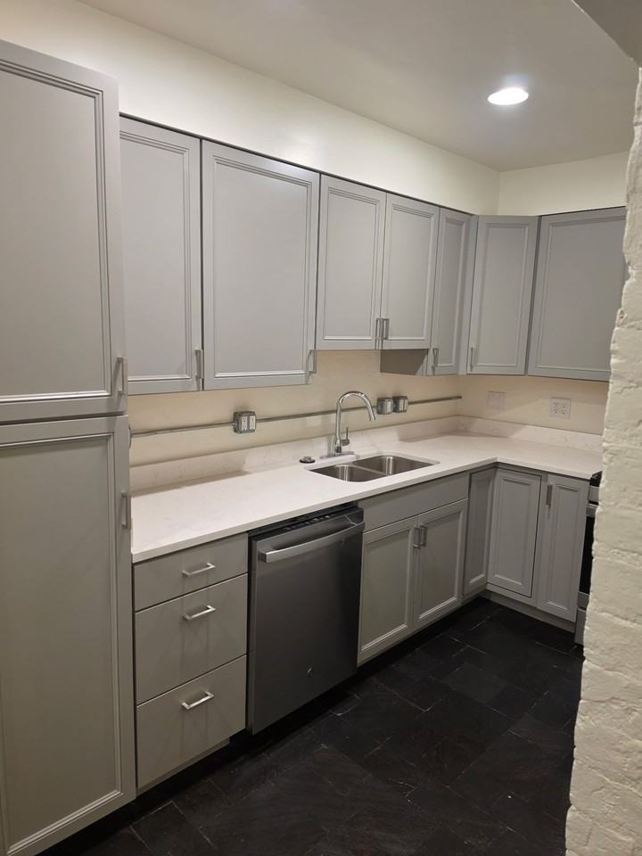 134 S Adams St #C - Photo 3 of 10