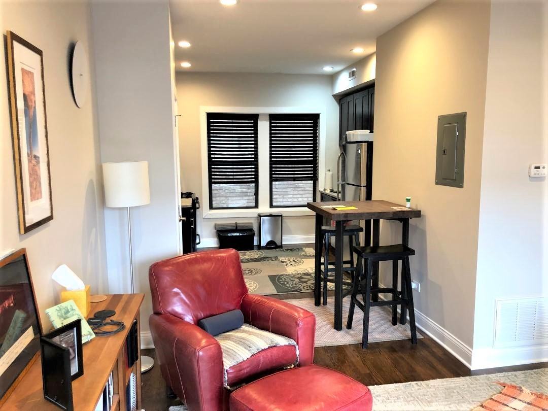 525 W Barry Ave #527-2N - Photo 7 of 13