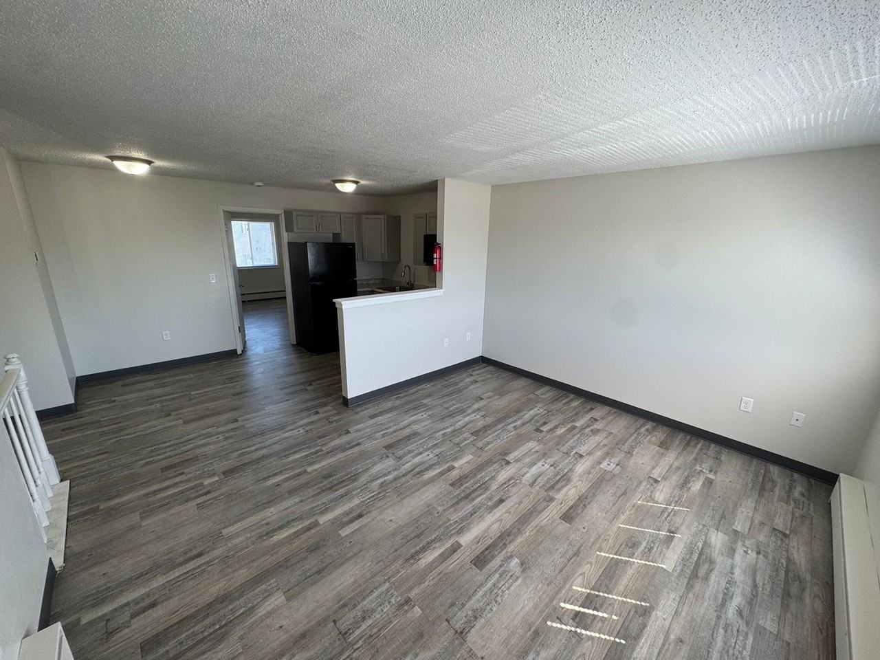 Cedar Rapids 444 - Photo 2 of 17