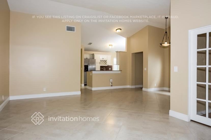 5741 Northpointe Ln - Photo 7 of 24