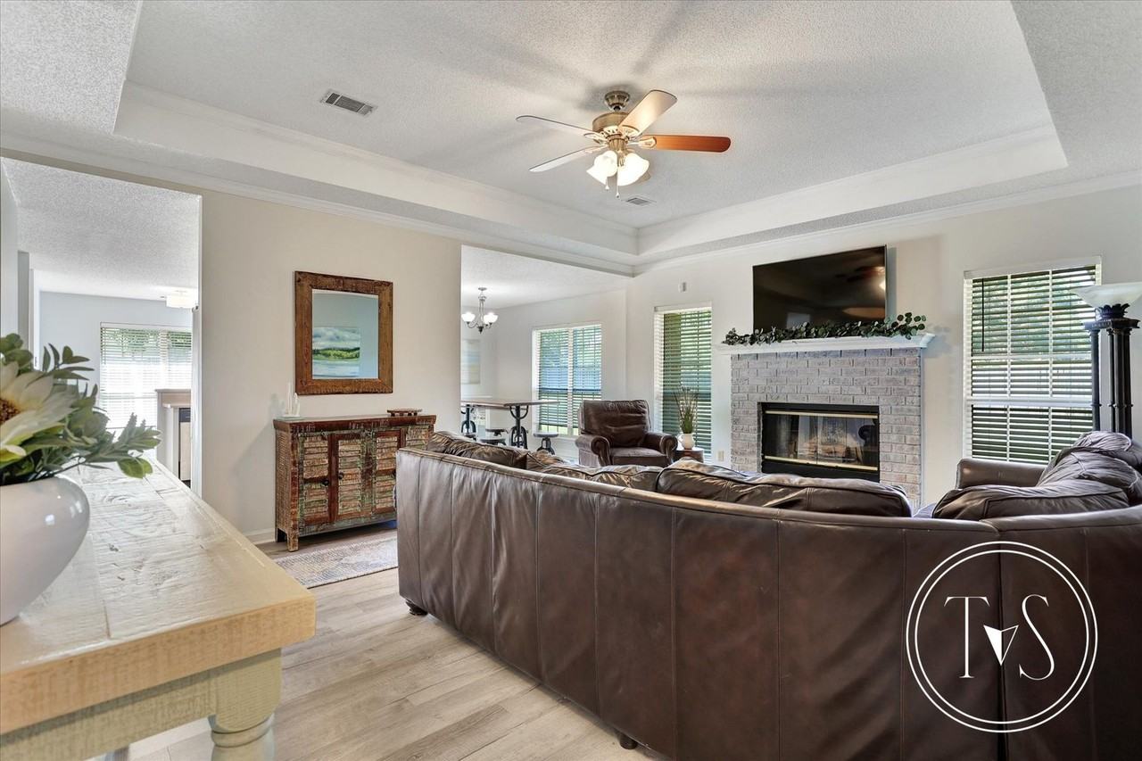 801 Winchester Rd - Photo 6 of 33