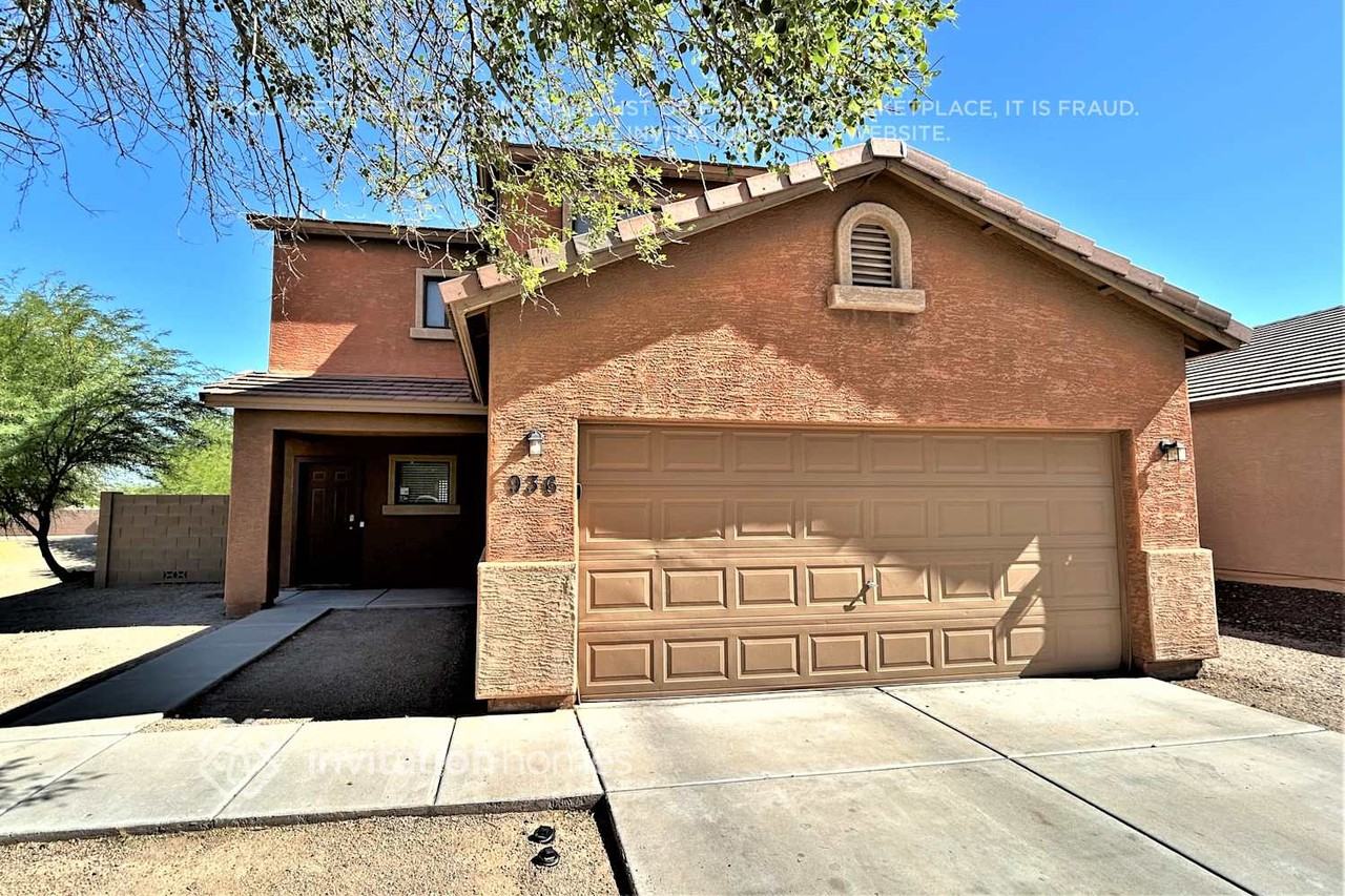 936 W Carter Rd - Photo 2 of 15