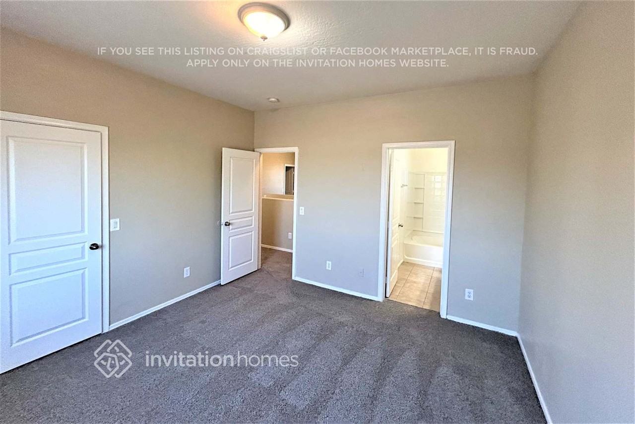 936 W Carter Rd - Photo 3 of 15