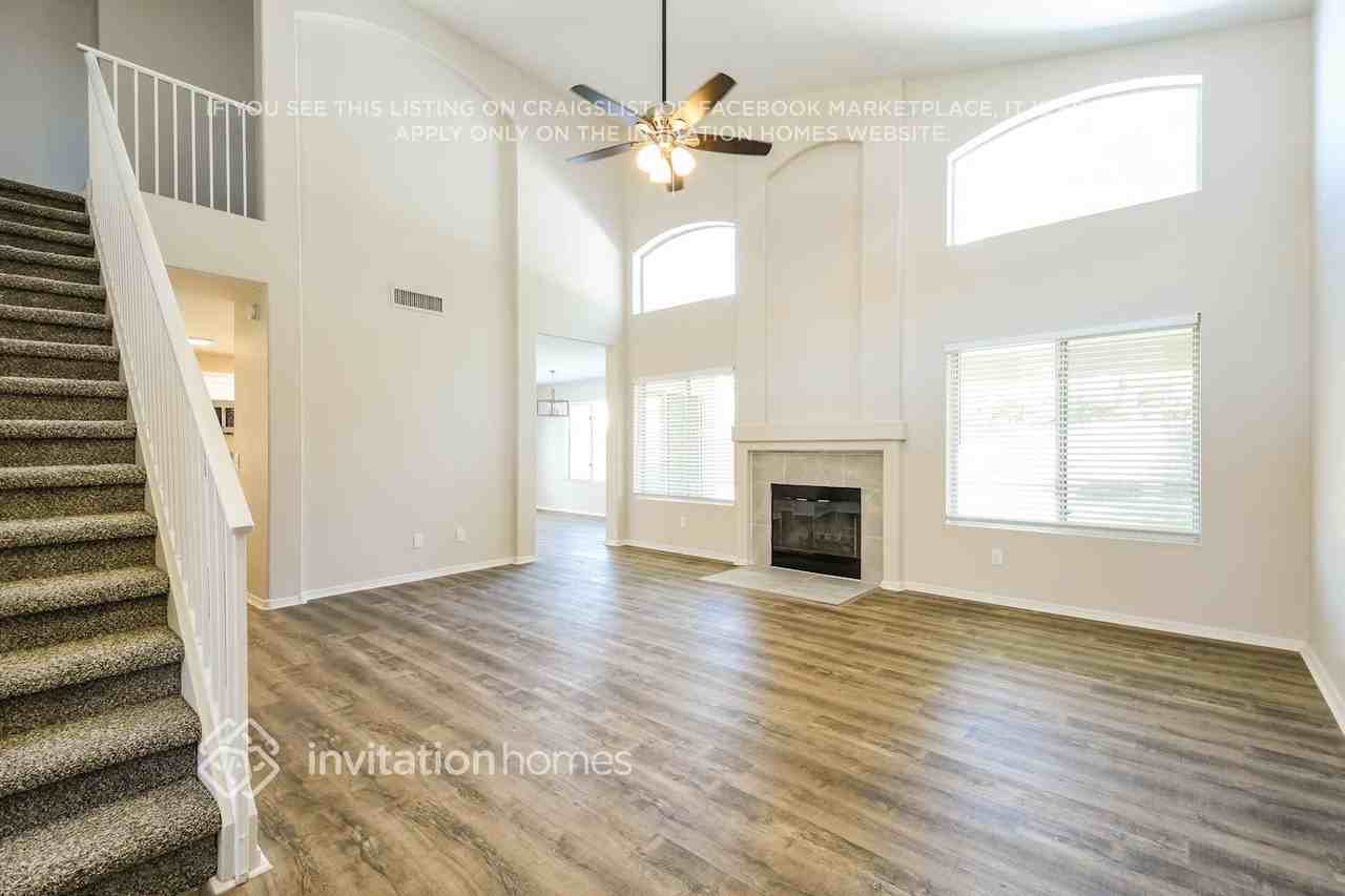 7138 W Via De Luna Dr - Photo 3 of 15