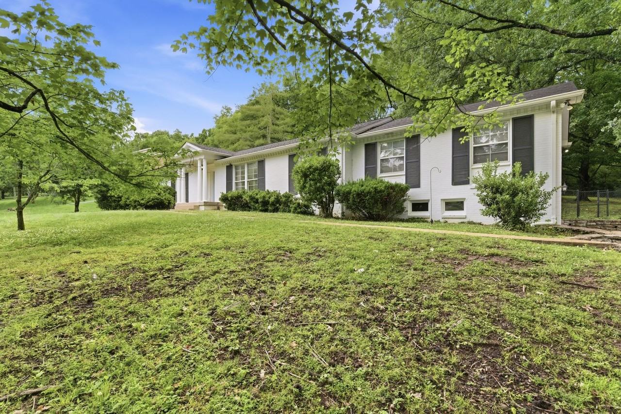 5724 Knob Rd - Photo 4 of 41