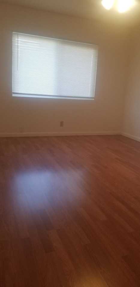 3015 Glenwood Pl - Photo 6 of 8