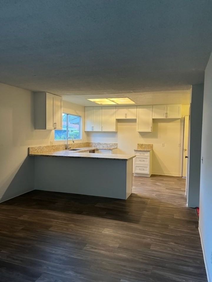1824 Raintree Pl - Photo 2 of 3