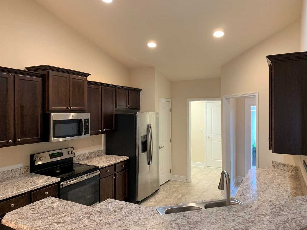 3273 Sw Rosser Blvd - Photo 5 of 32