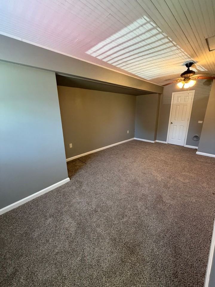 18 S Linden St - Photo 5 of 8