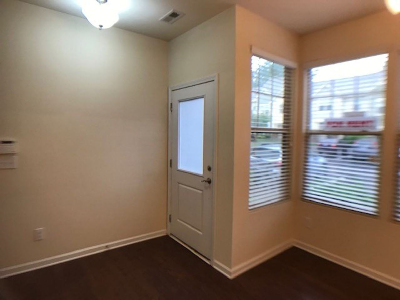 105 Mt Evans Dr - Photo 2 of 20