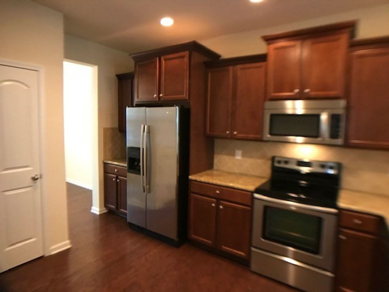 105 Mt Evans Dr - Photo 7 of 20