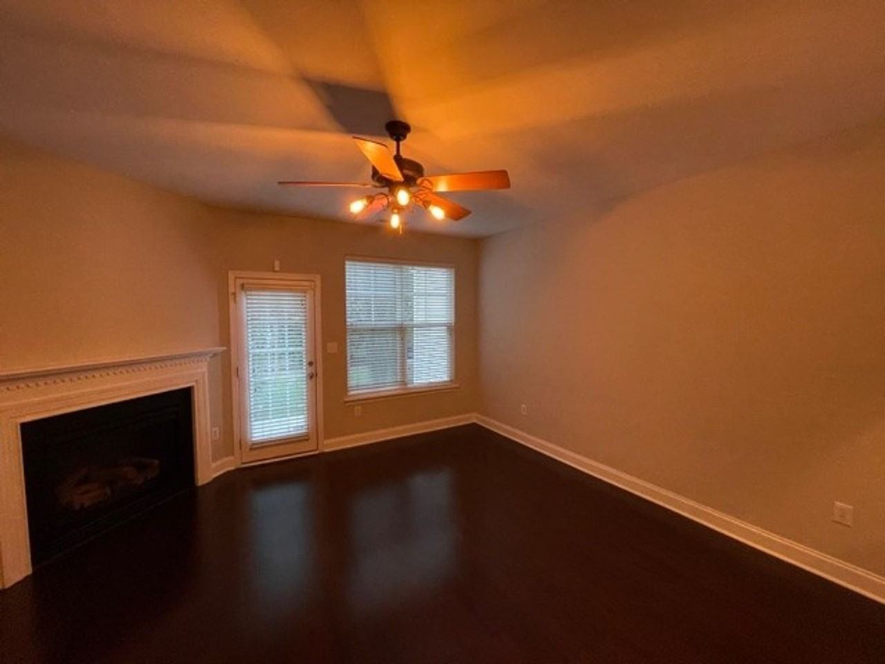 8835 Camden Park Dr - Photo 5 of 20