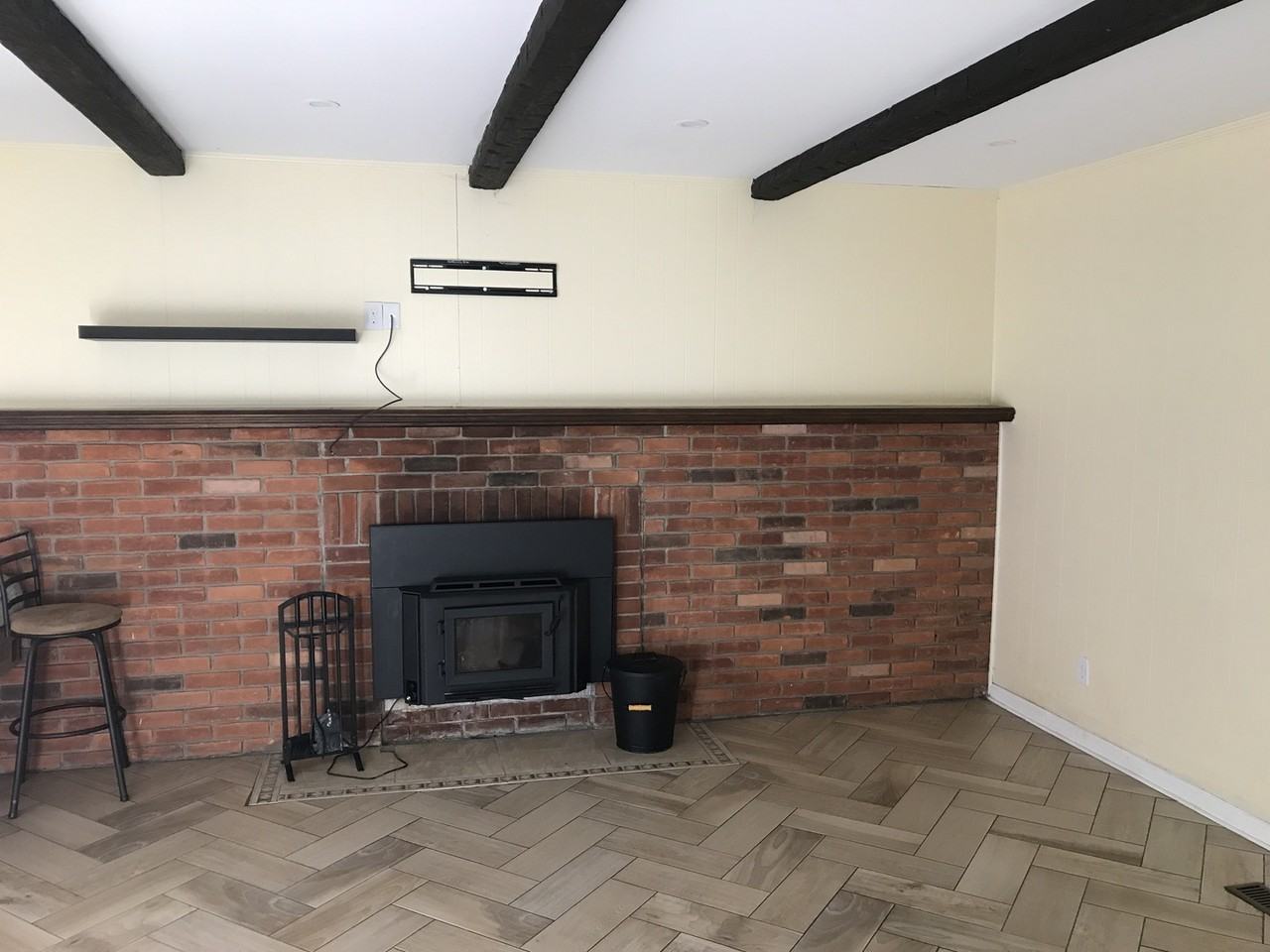 8485 Forrest Dr - Photo 5 of 12