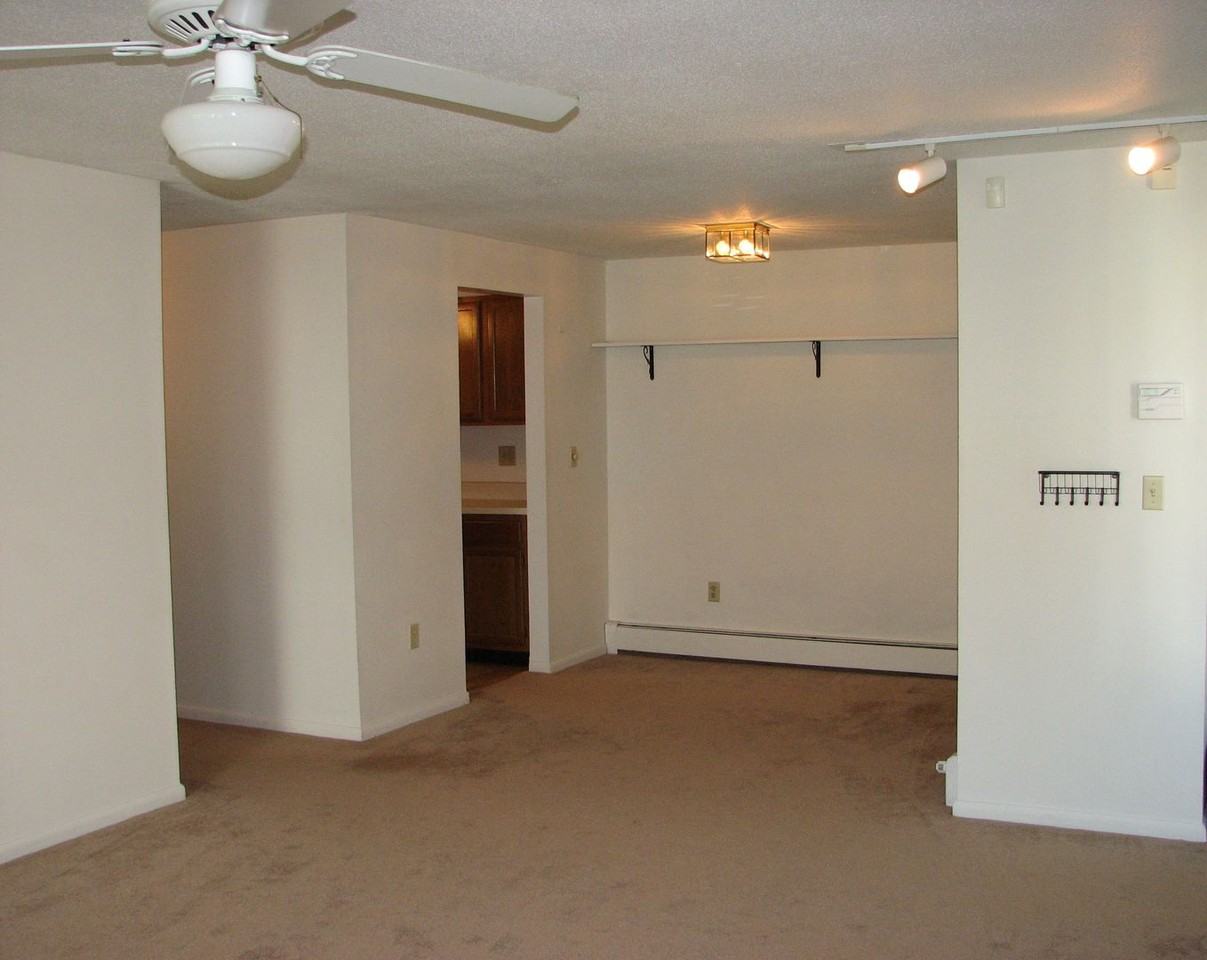 Woodmere Place - Photo 3 of 41