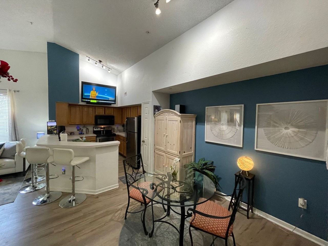 13103 Mulberry Park Dr - Photo 2 of 15