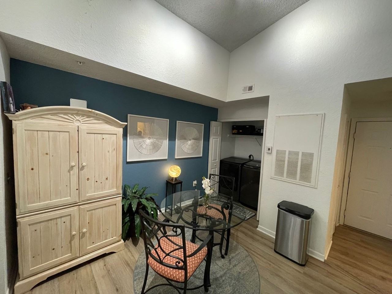 13103 Mulberry Park Dr - Photo 4 of 15