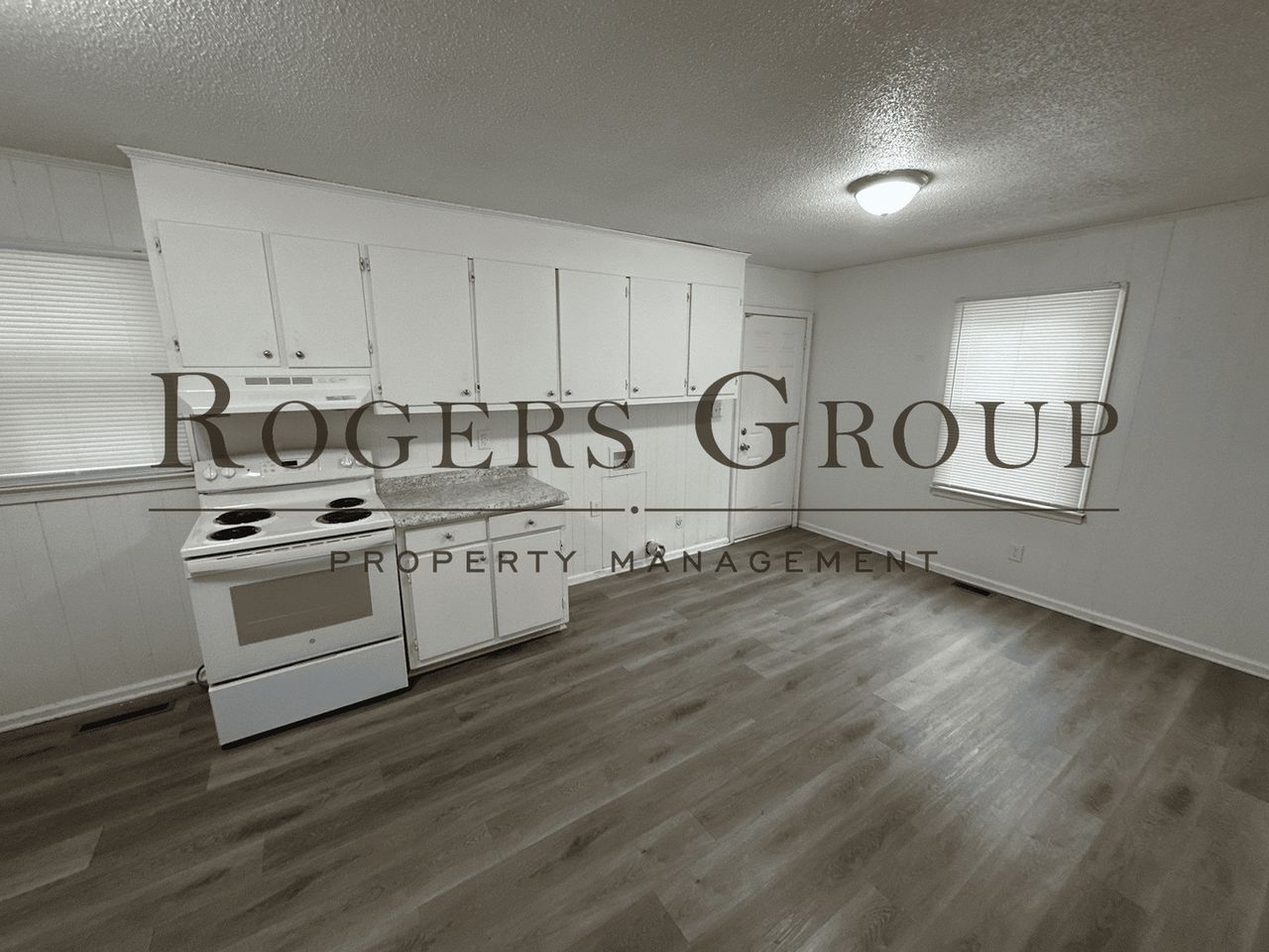 432 Ridley St - Photo 3 of 13