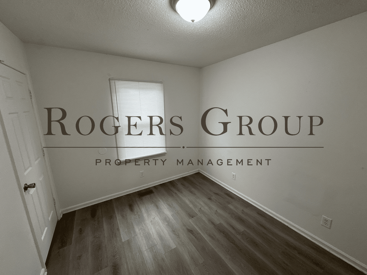 432 Ridley St - Photo 7 of 13