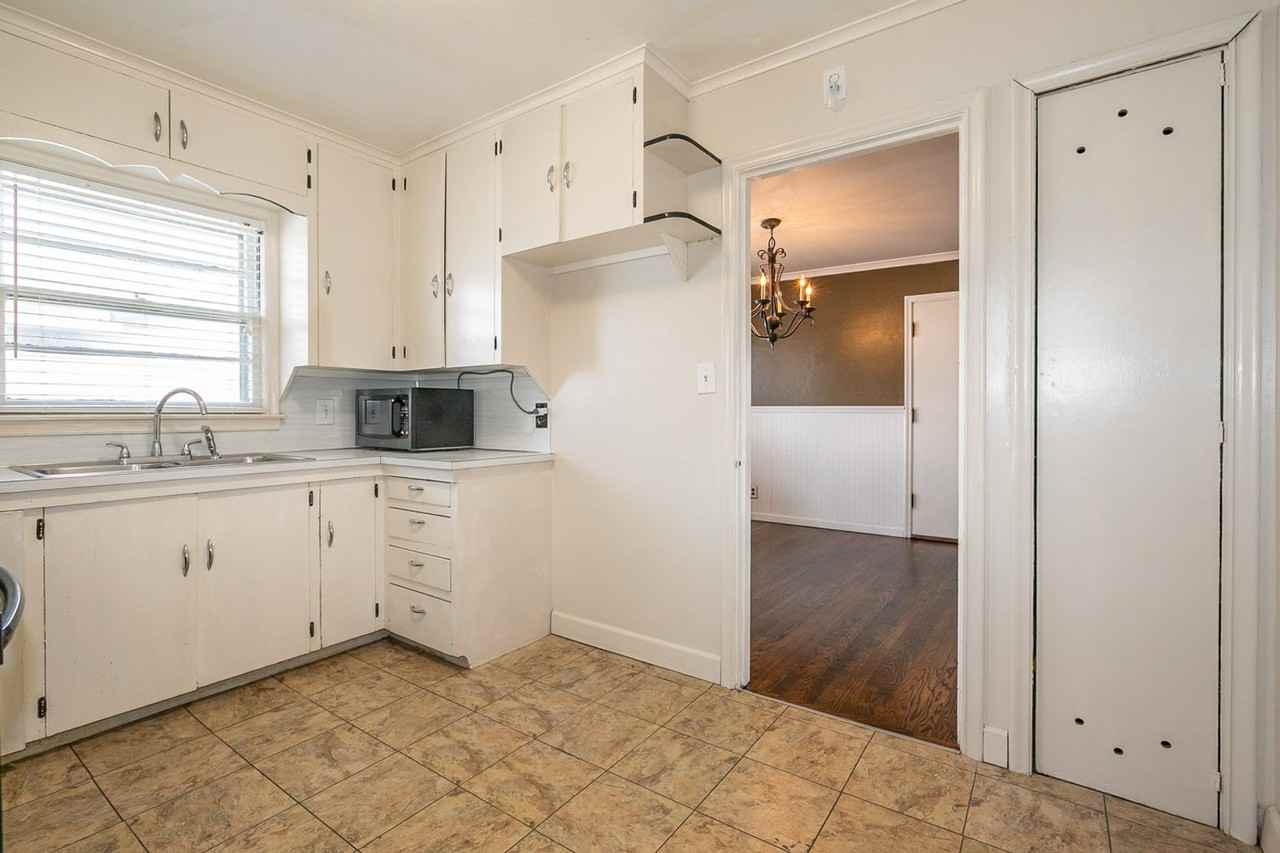 528 S Quebec Ave - Photo 7 of 27
